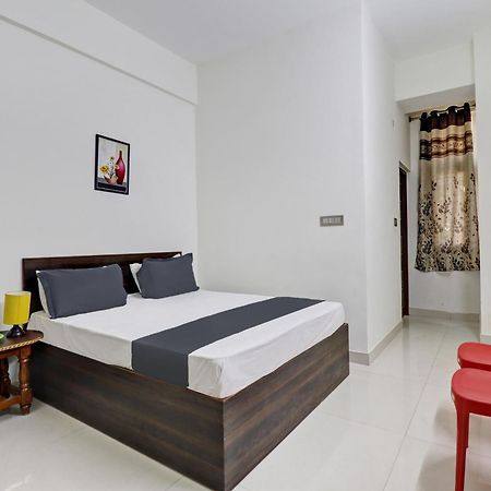 Hotel O J.K. Suites & Rooms Бангалор Екстериор снимка