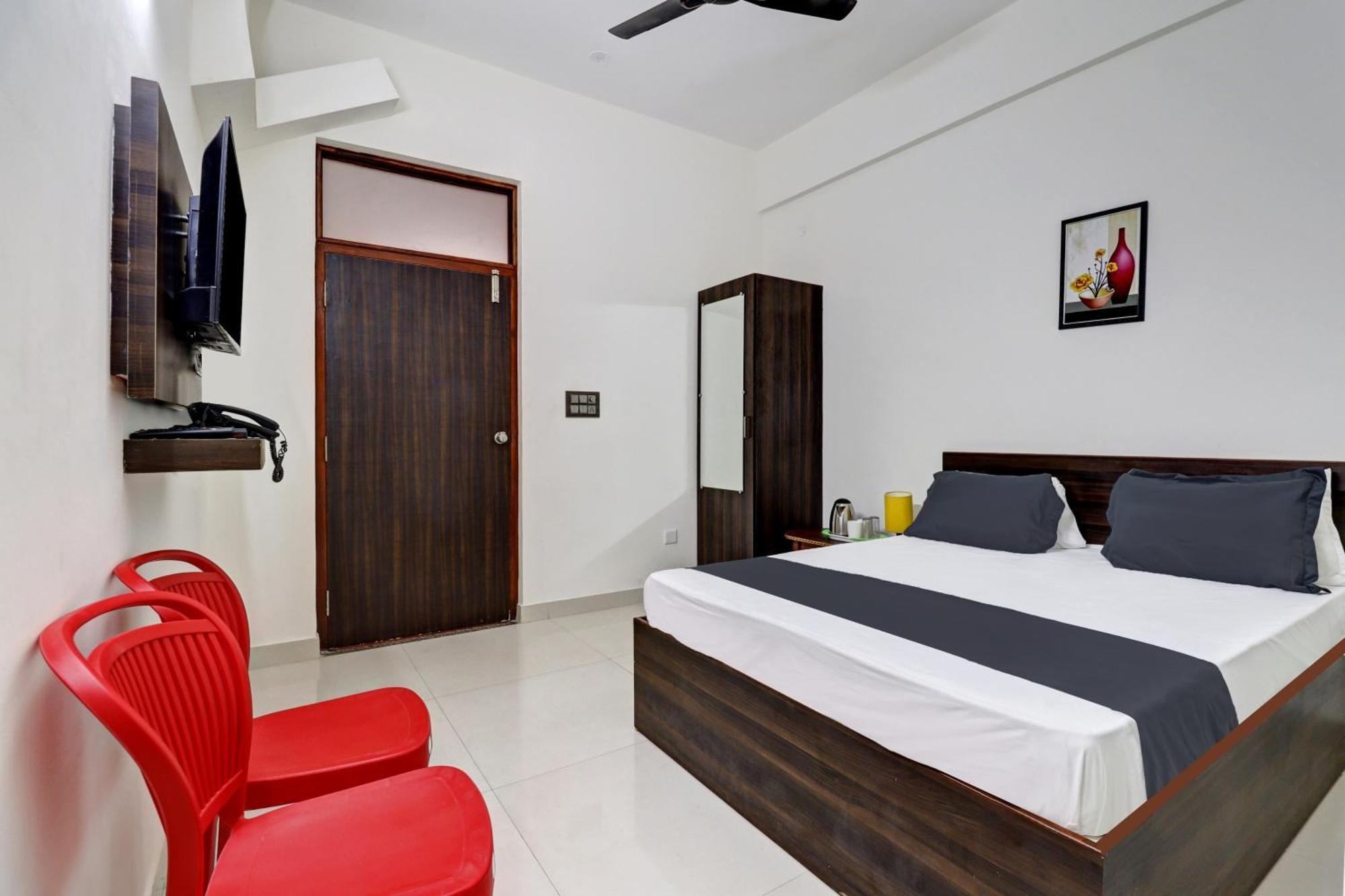 Hotel O J.K. Suites & Rooms Бангалор Екстериор снимка