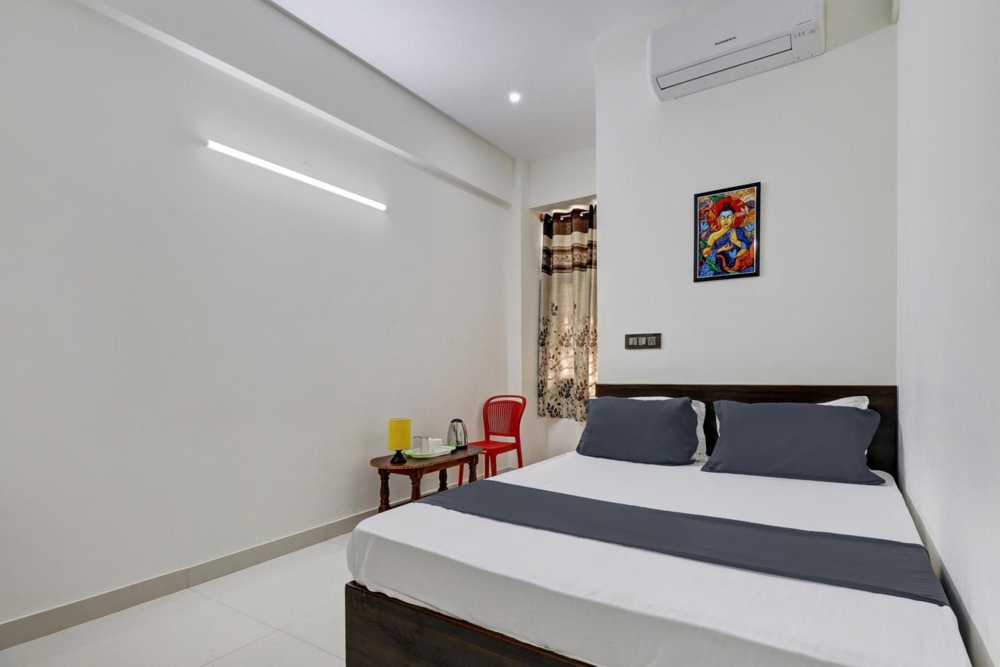 Hotel O J.K. Suites & Rooms Бангалор Екстериор снимка